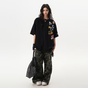 BWKA | Embroidered Badge Casual Oversized T-Shirt