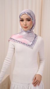 Modestiq Abstract Bloom Symphony Printed Satin Silk Shawl