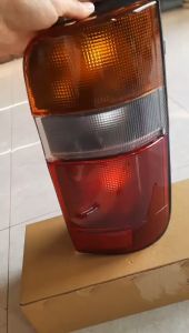 Đèn hậu Toyota Hiace(92-04) hàng DEPO