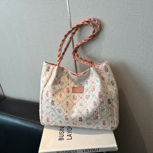 กระเป๋าผ้าไนลอนลายดอกไม้ความจุขนาดใหญ่สำหรับเดินทาง กระเป๋าถือแบบสะพายไหล่ข้างเดียว กระเป๋าถือสำหรับผู้หญิง 2025 กระเป๋าถือสไตล์ใหม่