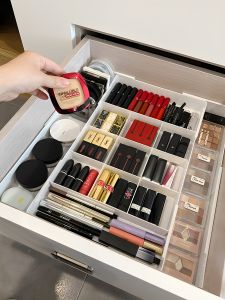 Expandable Drawer Divided Storage Box Built-In Chopsticks Spoon Organizer Cosmetic Lipstick Jewelry Makeup Rack Home Organizer