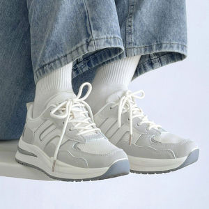 รองเท้ากีฬาผู้หญิง Warrior ทรงพื้นหนา ทรงหัวมน ส้นแบน พื้นยาง รองเท้าลำลอง ฤดูใบไม้ผลิและฤดูร้อน รองเท้าผ้าใบสีขาว