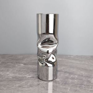 กระติกแก้วเงินแบบเรียบง่ายหรูหราสำหรับตกแต่งบ้านในสไตล์โมเดิร์น เครื่องประดับตกแต่งสำหรับห้องนั่งเล่น กระติกแก้วทรงเรขาคณิตขนาดใหญ่