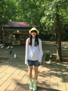 เสื้อยืดคอกลมแขนยาวผ้าฝ้ายสีขาว ทรงหลวม ปกติ ฤดูใบไม้ร่วง ฤดูหนาว สำหรับผู้หญิง เสื้อผ้าทำงาน ลำลอง สไตล์เกาหลี