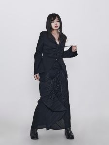 เสื้อเชิ้ตแขนยาวคอวีแขนกระดิ่งผูกโบว์สีเข้มสไตล์ใหม่ปี 2025 ทรงสลิมฟิต เสื้อเชิ้ตผู้หญิงแขนยาวคอวีสไตล์ลำลอง