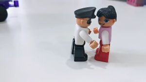 MALOTOYS - MNTL Magnetic Figure Per Pcs People Orang-orangan Policeman Farmer Magnet Figurine 4pcs Mini Bricks Building Bocks Figure Mainan Edukasi Anak Compatible Connectix Magna Tiles Malo Toys