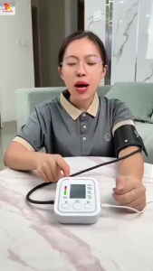 Máy đo huyết áp điện tử tự động ,Cho Kết Quả Nhanh