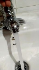 Vòi Lavabo Vòi rửa mặt nóng lạnh cắm chậu lavabo- Vòi rửa tay nóng lạnh 2 chân giá sỉ