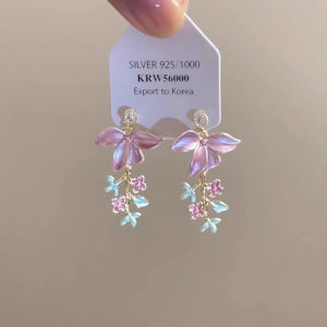 Elegant Pink Zircon Petal Earrings Fashionable Minimalist Ear Cuff Jewelry Lightweight Luxury Trendy New Arrival