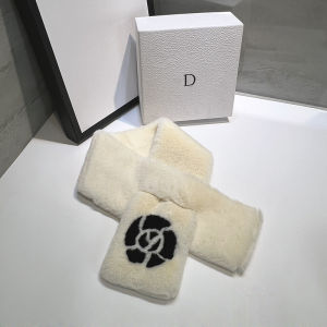 New Ear Protection Ear Covers Thickened Warm Tea Rose Pattern Multifunctional Winter Scarf Plush Material Womens Fashion Accessories