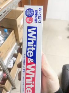 Kem đánh răng White & White Nhật Lion 150g