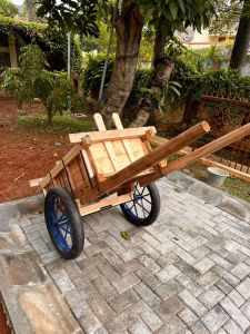 Gerobak kayu serbaguna untuk keperluan angkut barang material bangunan