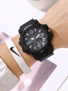 นาฬิกาลำลอง War Wolf สำหรับผู้ชาย ชิ้นส่วนที่ทนทานและทนทาน ทนต่อการเปียก ไฟในเวลากลางคืน วัสดุยาง ความลึกในน้ำ 5 ATM