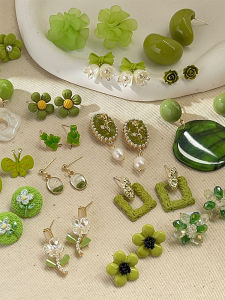 Spring Summer Green Color  Floral Earrings Japanese Korean Sweet Style Elegant White Ear Decorations for Women