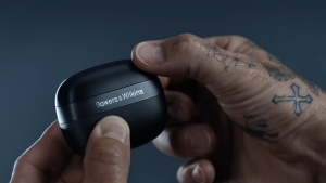 Bowers & Wilkins Pi8 True wireless earbuds with active noise cancellation (Jade Green)