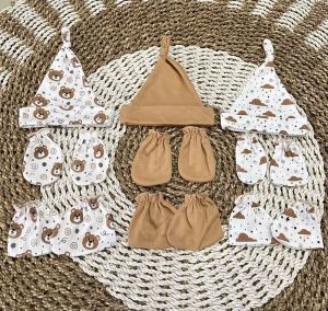 4in1 / 3 Pcs Topi Bayi Dan 3 Set Sarung Tangan Dan Kaki Bayi Usia 0-3 Bulan