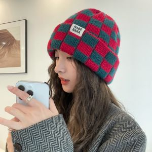 【WJ】ฤดูใบไม้ร่วงและฤดูหนาวใหม่รูปแบบตรวจสอบอุ่นที่จับคู่ง่ายหมวกขนสัตว์ หมวกถักคู่ หมวกป้องกันหูหญิง