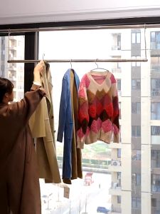 240 กราฟ ราวตากผ้า บำรุงราวแขวนผ้า ยืดและปรับยืดความยาว ไม่ต้องเจาะผนัง ราวแขวนผ้า ราวผ้าม่าน สำหรับการซื้อขายโดยตรง คุณภาพที่สุด