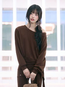 Weekend hub | Lace Patchwork Off-Shoulder Slim Sweatshirt Brown