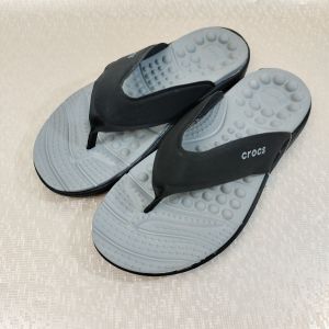 Sandal Crocs Pria Reviva Flip / Sandal pria crocs reviva / Crocs reviva jepit Pria