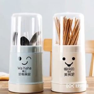 8686. Lucky กล่องเก็บช้อนส้อมตะเกียบ ที่วางช้อนส้อม ราคา 1,500 เท่าไร?