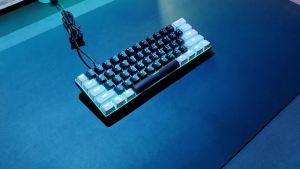 HXSJ | Bàn Phím Chơi Game Mini 60% RGB Có Đèn Nền Thiết Kế Công Thái Học Nhỏ Gọn Cảm Giác Cơ Học Có Dây Dùng Cho Văn Phòng Và Chơi Game Trên Máy Tính Để Bàn
