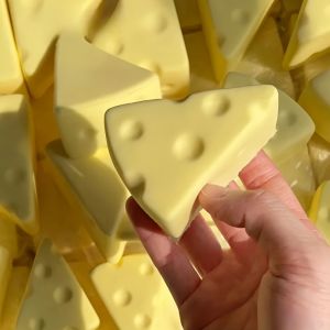 Squishy Simulated Cheese Squeeze Toy Milk-flavored Food Sensory Toy Soft Stress Relief Slow Rising Fidget Toy for Friends Gifts