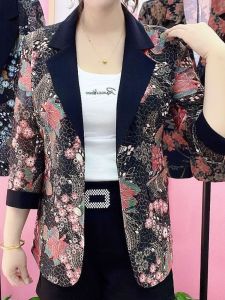 ทันสมัย สลิมฟิต Ladies ลำลอง ชุดสูท เสื้อแจ็คเก็ต With Seven-Quarter แขนเสื้อ มีสไตล์ เวอร์ชั่นเกาหลีที่เอวซับนิยามใหม่ออนไลน์