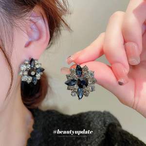 (Bebas beli 2 dapat bonus) H-Girl888 A153 COD Anting bunga cakep hitam elegan wanita Korea anti karat anti luntur