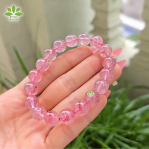 Q2468 Vòng Thạch Anh Dâu Hồng 10li có 2 màu: Dâu nhạt & Dâu đậm hợp Hỏa & Thổ - Phong Thủy TUDO