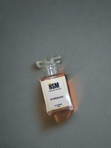 parfum cewek wangi tahan lama by khsm parfum scandal wangi yang tahan lama