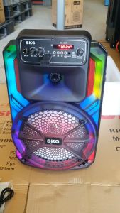 8 นิ้ว ลำโพงบลูทูธ ดอก 2 นิ้ว ลำโพงบลูทูธ 1500W ไฟวิบวับ เปิด-ปิด รุ่น KG-057 สีดำ