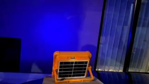 ไฟแคมปิ้ง LED 1000W แท้ ราคาล่าสุด สำหรับผู้ที่มีการสนุกกันฟ้าผ่า 48ชั่วโมง สำหรับการใช้ในการผ่าตัด โดดเด่น หรือการฝึกงาน จากเซลล์สามารถใช้ไฟแสงได้ง่าย