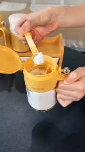 ชุดเครื่องปรุง ชุดเครื่องปรุงในครัว ชุดเครื่องปรุงแบบกันความชื้น กล่องเก็บผงชูรส ขวดใส่เกลือ เครื่องปรุง