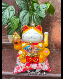 Mèo Thần Tài Vẫy Tay Maneki Nekko Nhật Bản Kim Vận Hỏa Lộc Vàng Lửa 28cm 11 inches Bằng Gốm Sứ Cao Cấp HF20014-2
