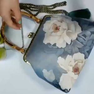 daidai (Ready Stock) Women Retro Ancient Handbag Cheongsam Style Crossbody 旗袍古风包手提包复古女包手工口金包斜跨晚宴包中国民国风