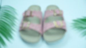 Christian Bale Lily Sandal Flat Platform: Sandal Selop Cantik untuk Wanita