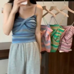 FASHIONJEANS เสื้อไหมพรม สายเดี่ยวลายทาง สีเรนโบว์ทรูโทน ม้วนหน้าอก สีสันสดใสทรงสวย เซ็กซี่ สไตล์เกาหลี