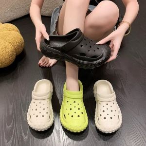 2024 Dép Giày Có Lỗ Mới Lốp Đáy Dày Thiết Kế Giày Đi Biển Chống Trơn Trượt Chống Mùi Hôi Nữ Nam Đế Bằng Thoải Mái