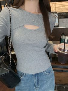 เสื้อยืดคอกลมแขนสั้นทรงเข้ารูปสไตล์เกาหลีสำหรับผู้หญิงในฤดูใบไม้ร่วง 2025 เสื้อชั้นในเซ็กซี่ดีไซน์เก๋ไก๋สำหรับผู้หญิงวัย 18-24 ปี