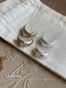 Sunnyzoo | Mid-Ancient Micro-Inlaid Matte Brushed Fine Zircon-Embedded Earrings French Retro All-Match Temperament Earrings