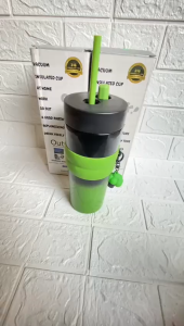 Tumbler -2332 Stainless SUS 316 Gradasi 710ml Free Sedotan + Gantungan Boneka