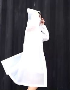 Áo Mưa Tiện Lợi Dáng Dài Gấp Gọn Dễ Mang Nhẹ Mát Màu Trẻ Trung Mặc Đẹp Tái Sử Dụng Nhiều Lần