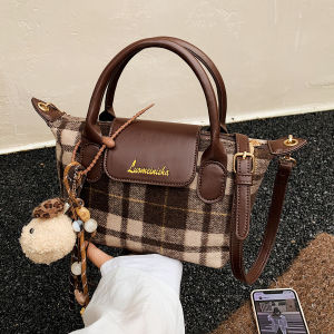 Vintage Plaid Handbag Womens Fashion Dumpling Bag Versatile Single Shoulder Crossbody Bag Magnetic Clasp American Retro Style