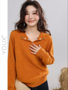 YOUXIANG | Áo Sweater Knitted Cam với Nút Màu Sắc