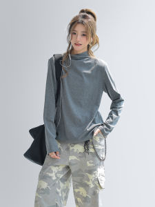 CHANT2nd | Gray Turtleneck Fitted Base Layer