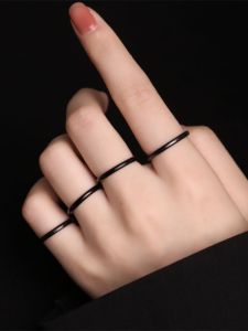 Fashionable Black Titanium Steel Ring for Women MRSWATERMELON Couple Style Non-Tessellated Mosaic Design High-End Feeling