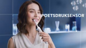 Bàn Chải Đánh Răng Điện Oral-B Pro 4 Giúp Loại Bỏ 99% Mảng Bám Vi Khuẩn Ngừa Sâu Răng Hiệu Quả Nhập Đức BH 12 Tháng