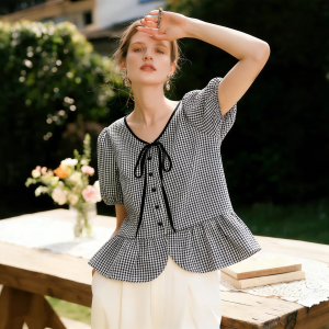 puella | French Designed Checkered Puff Sleeve V-neck Short Sleeve Shirt