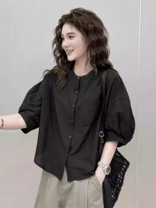 เสื้อเชิ้ตแขนสั้นสีดำสไตล์ฝรั่งเศสสำหรับผู้หญิง ฤดูร้อน 2025 ทรงหลวม แขนพอง ทรงเข้ารูป เสื้อเชิ้ตผู้หญิง ทรงหลวม แขนสั้น
